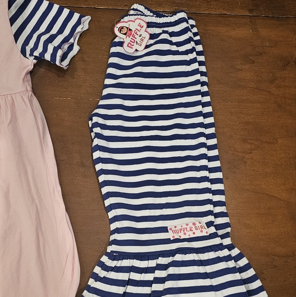 Matching Ruffle Girl Set - Picture 3 of 4